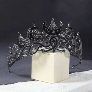 Elegant Black Moon Tiara